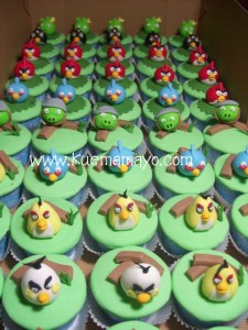 angry bird cupcake