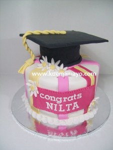 graduation cake