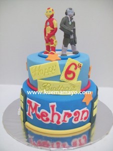 iron man cake